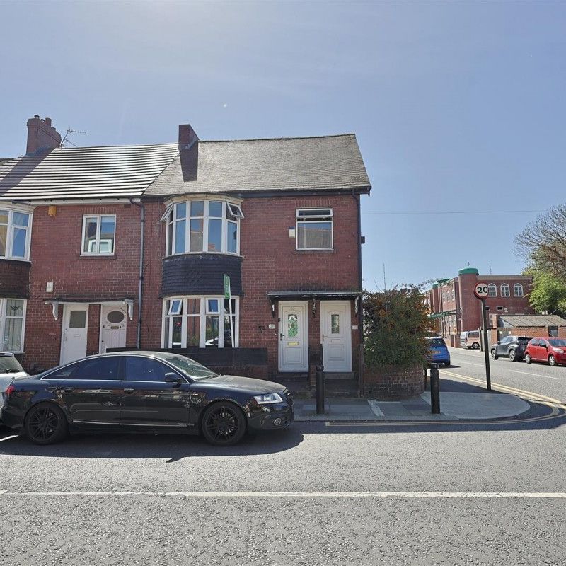 3 bedroom Flat to rent in Nuns Moor Road, Newcastle Upon Tyne Ne4 - Photo 1