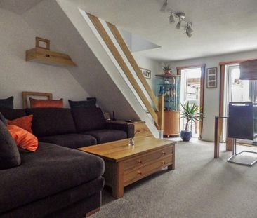 2 bedroom semi-detached house to rent - Photo 2