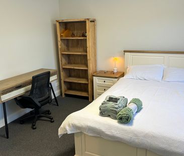 Forest Hill - Photo 3