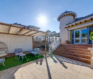 Alquiler de chalet adosado en Calle Columbretes - Photo 5