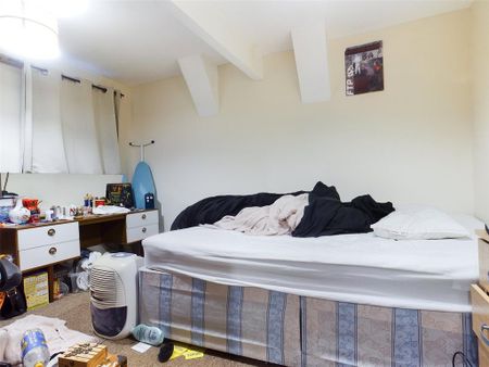 7 bedroom semi-detached house to rent - Photo 2