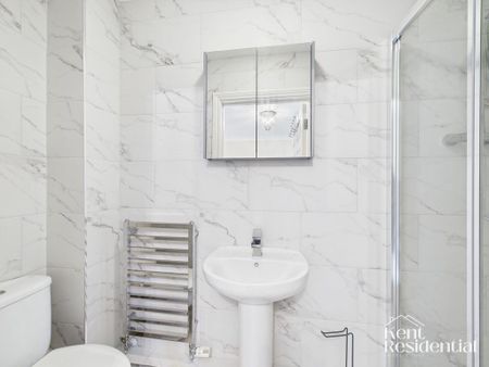 2 bedroom flat to rent - Photo 5