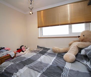 3 bedroom link detached house to rent - Photo 1