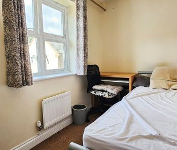 Hatcher Crescent - Photo 4