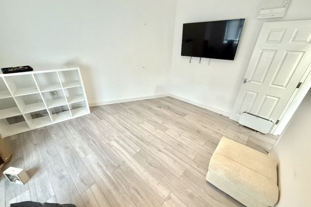 Clifton Road - Photo 1