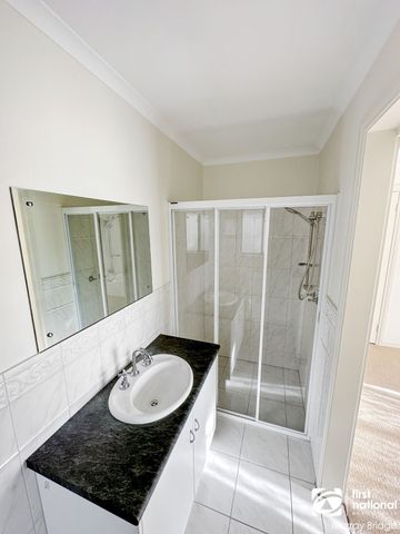 Family Living in a Quiet Cul-de-Sac! - Photo 2