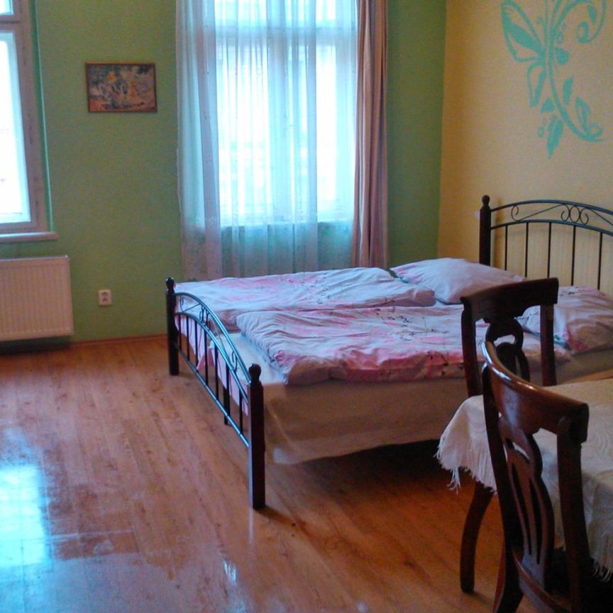 Pronájem bytu • 42 m² bez realitkyOrebitská, Praha - Žižkov - Фото 1