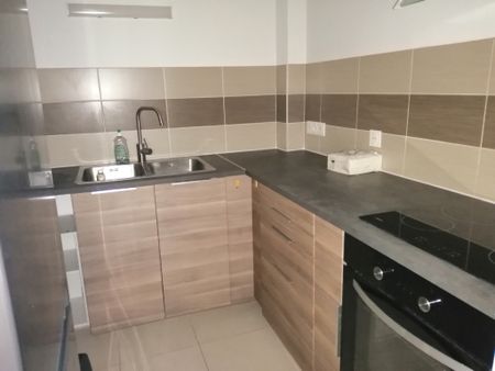 T2 - Avenue du Père Soulas - 41m², - Photo 2