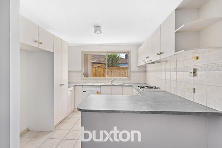 FANTASTIC ONE BEDROOM UNIT - QUIET LOCATION - Photo 2