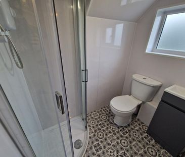 3 bedroom semi-detached house to rent - Photo 4