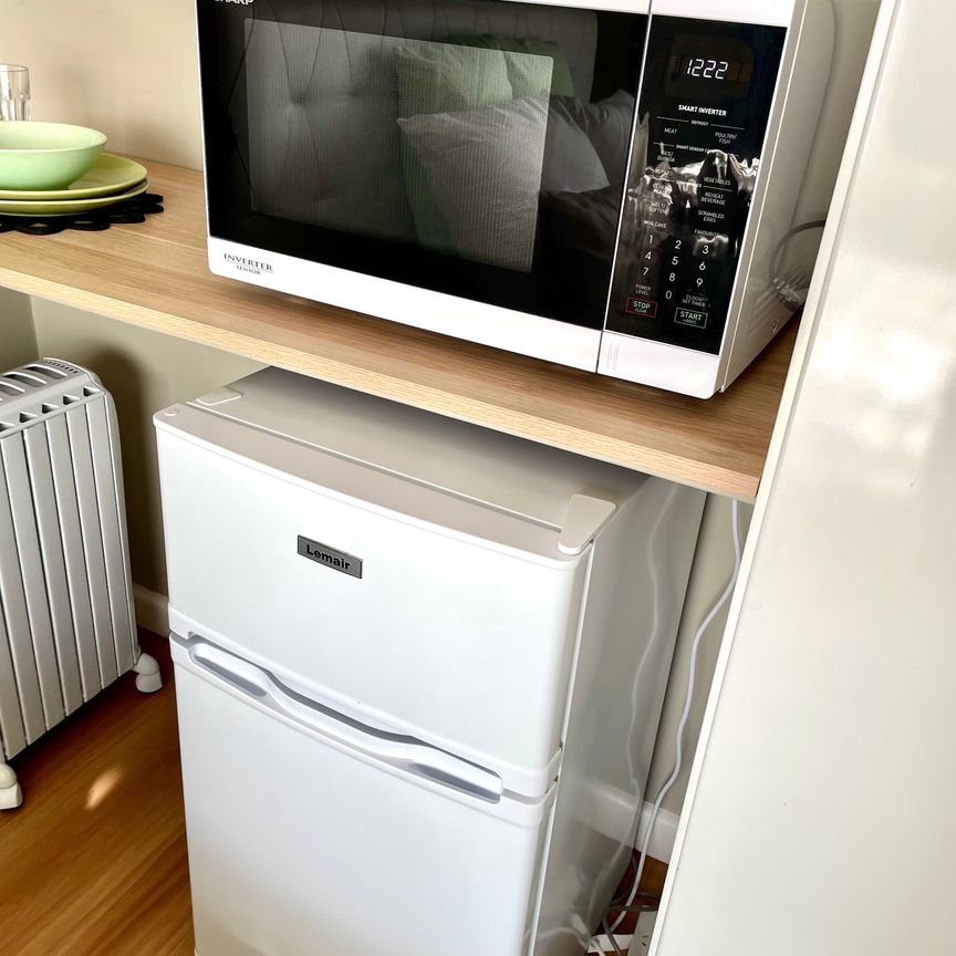 Thomastown - Photo 1