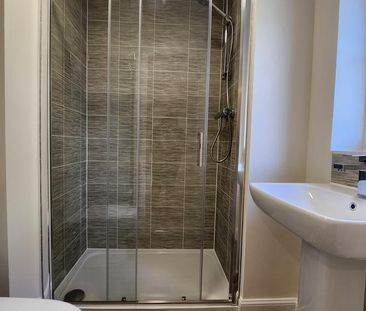 3 bedroom terraced house to rent - Photo 1