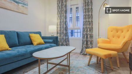 madrid, Community of Madrid 28016 - Photo 3