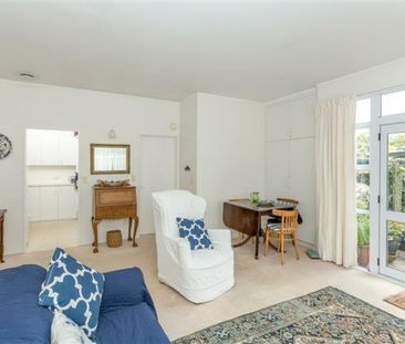 Lovely one bedroom unit - Photo 1