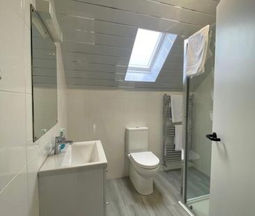 17 Tullybay Marina, Derrygonnelly, BT93 7DX - Photo 3