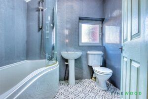 3 BEDROOM Flat - Duplex - Photo 5