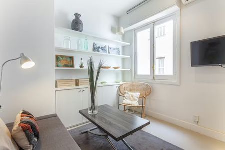 Calle del Marqués de Cubas, Madrid, Community of Madrid 28014 - Photo 3