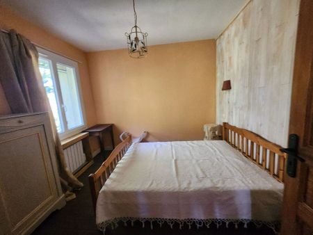 EXCLUSIVITE EN LOCATION - ISLE SUR LA SORGUE - APPARTEMENT TYPE 3 DE 55 M² AVEC TERRASSE DE 11 M² ET JARDIN DE 360 M² AVEC BOX - Photo 3