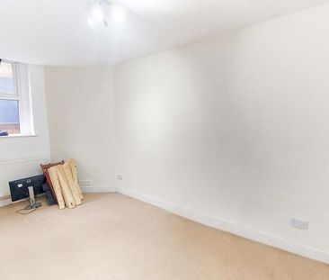 1 bedroom ground floor flat to rent - Photo 3