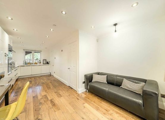 Greenland Quay - Photo 1