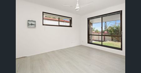 Spacious Family Home in a Quiet, Convenient Location - Photo 3