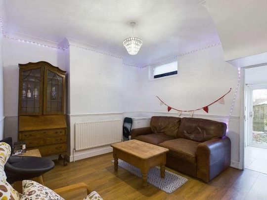 Ladysmith Road, BN2 - Photo 1