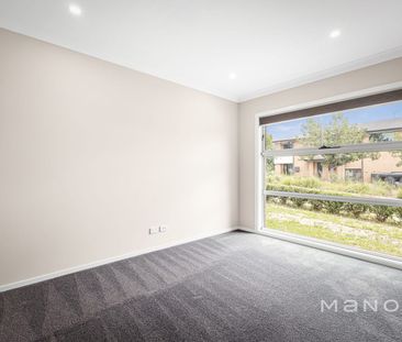 Stylish, Light-Filled Family Living in Prime Location! - Photo 2