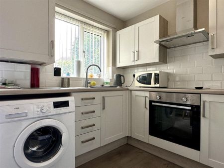 Thealby Gardens, Doncaster - Photo 4