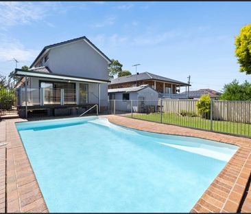 Modern Family Home in the Heart of Fairfield - Photo 1