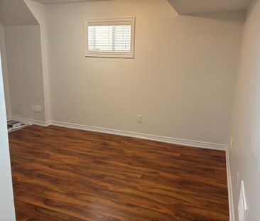 For Lease - 93 Thornbush Boulevard, Brampton, Ontario - Photo 6