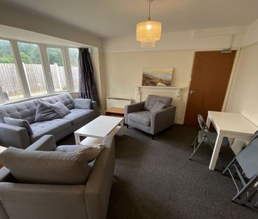 Charles Ave, Lenton Abbey, NG9 2SH - Photo 3