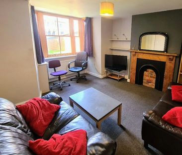 Elysium Terrace, Semilong, Northampton, NN2 - Photo 1