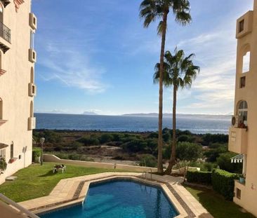 2 room luxury Apartment for rent in Estepona, Spain - Photo 5