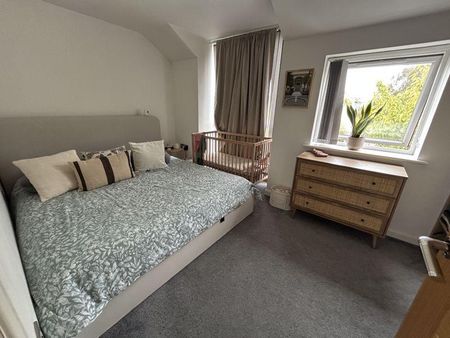 3 bedroom terraced house to rent - Photo 4