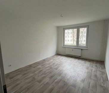 3er-WG-Wohnung mit Einbauküche - Photo 2