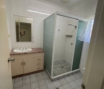 Tidy two bedroom unit - Photo 6