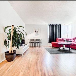 1BD | Mt-Royal View | Furn+Utils Incl | Flex Term Stay - Photo 2