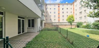 Ruhige Gartenwohnung mit coolem Grundriss und Terrasse - U1 Nähe!!! - Photo 2