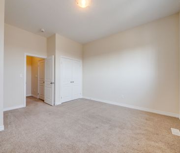 For Lease - 11 Burcombe Cross Unit# Upper Bdrm, Guelph, Ontario - Photo 4