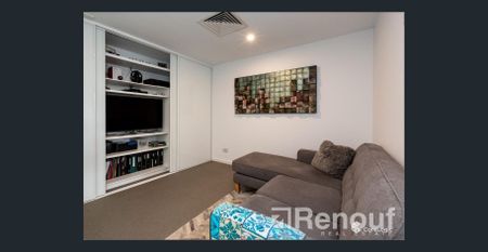 LUXURY HOTEL-LIKE 2 BED APARTMENT - Photo 2