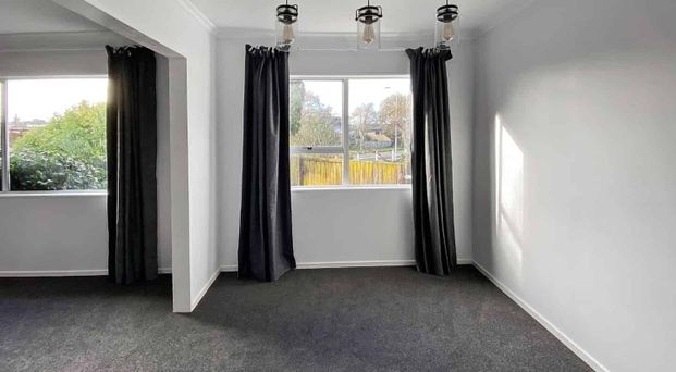 KELVIN GROVE - 3 BEDROOMS - Photo 1