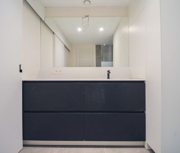 Nieuwbouw dakappartement te hartje Izegem - Photo 1