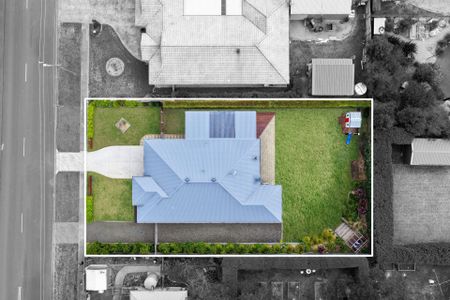 Spacious & Stylish Family Home - Photo 3