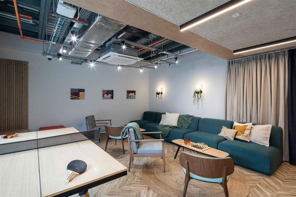 Studio to rent - Photo 1