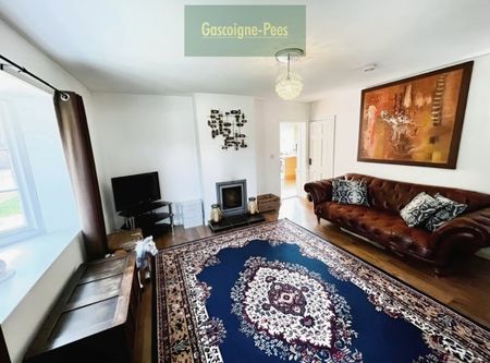 Kerves Lane, Horsham - Photo 4