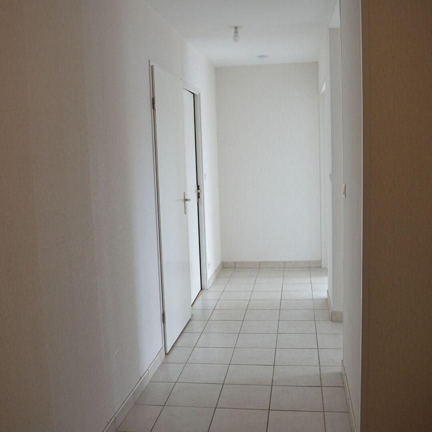 Location Appartement 3 pièces 79m² - Photo 1