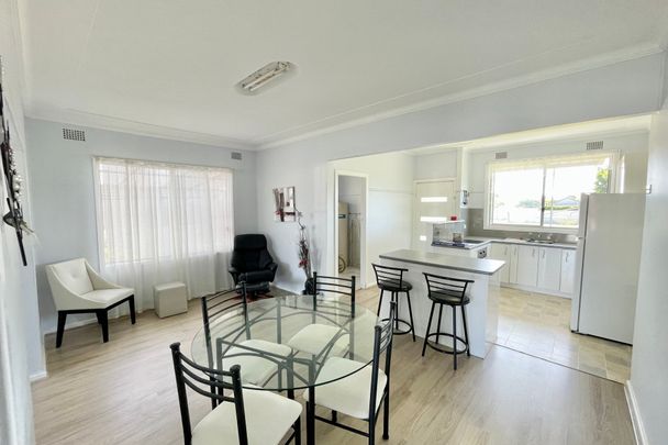 26 Pelican Street, Swansea NSW 2281 - House For Rent | Domain - Photo 1