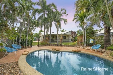 Delightfully Different - Photo 4