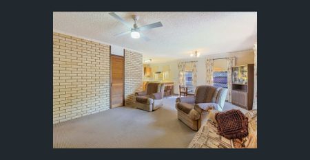 Retro Charm in the Heart of Tweed Heads – Walk to Everything - Photo 3