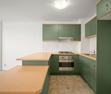 Modern 1 Bedroom Apartment with District Views - Photo 3